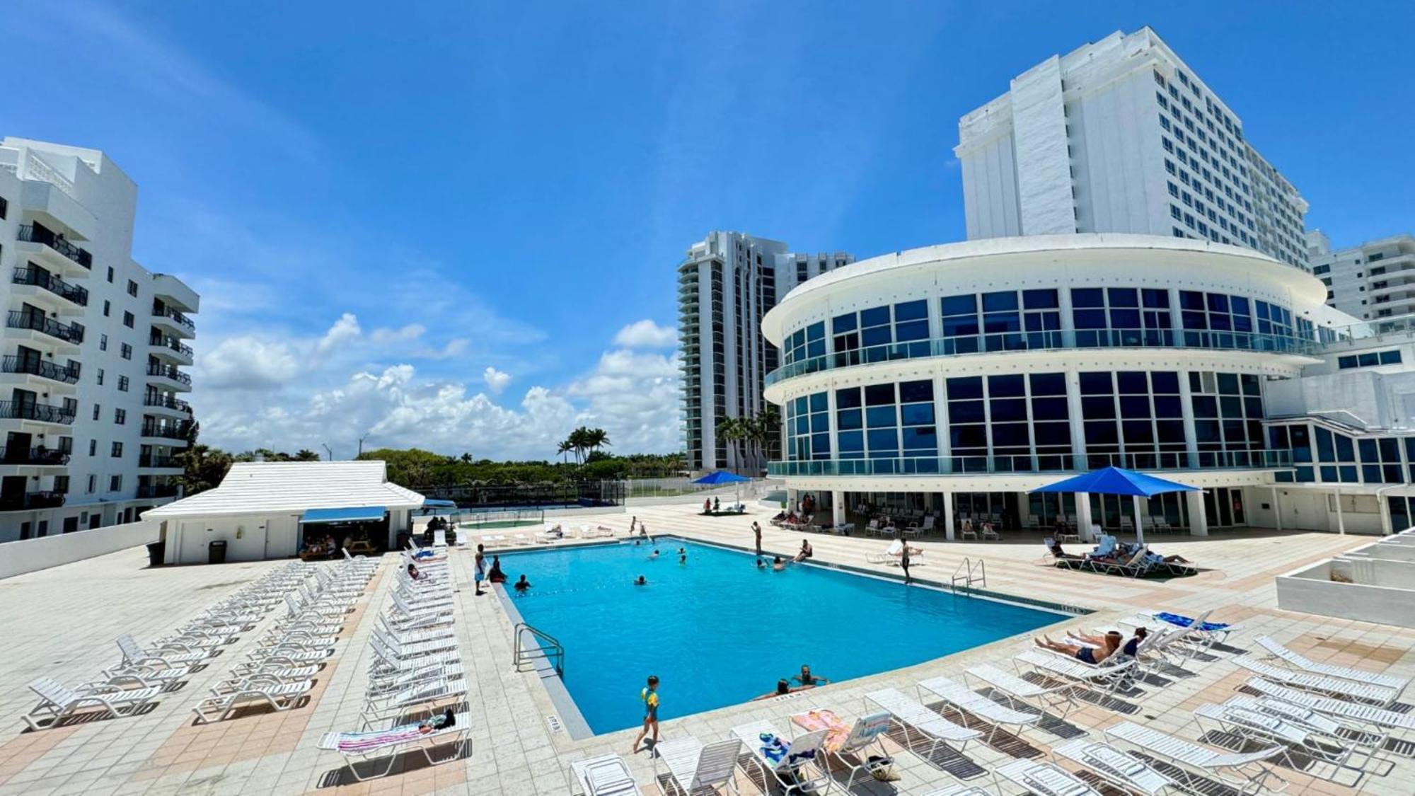 ميامي بيتش Seastays Apartments المظهر الخارجي الصورة